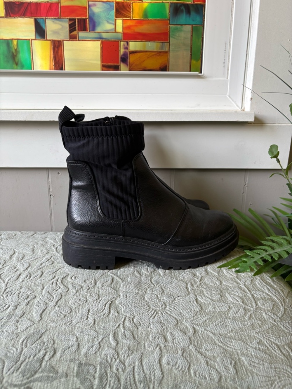 AE Sock Boot - Picture 3 of 3